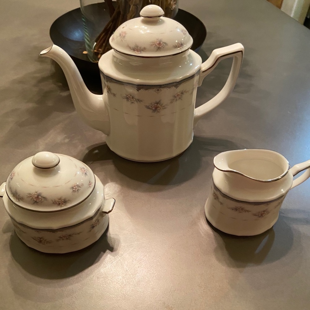 Noritake China & Lenox stemware